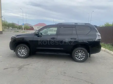 Toyota Land Cruiser Prado 2017 года за 22 700 000 тг. в Атырау – фото 2