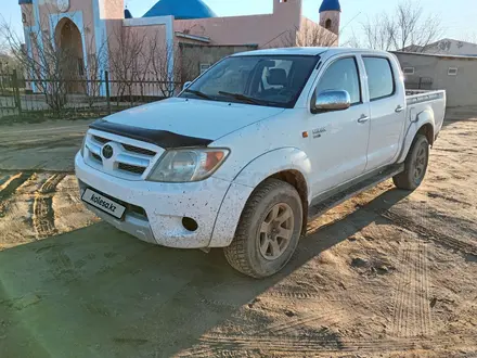 Toyota Hilux 2006 года за 4 000 000 тг. в Бейнеу – фото 4