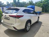 Toyota Highlander 2021 годаүшін25 300 000 тг. в Алматы – фото 5