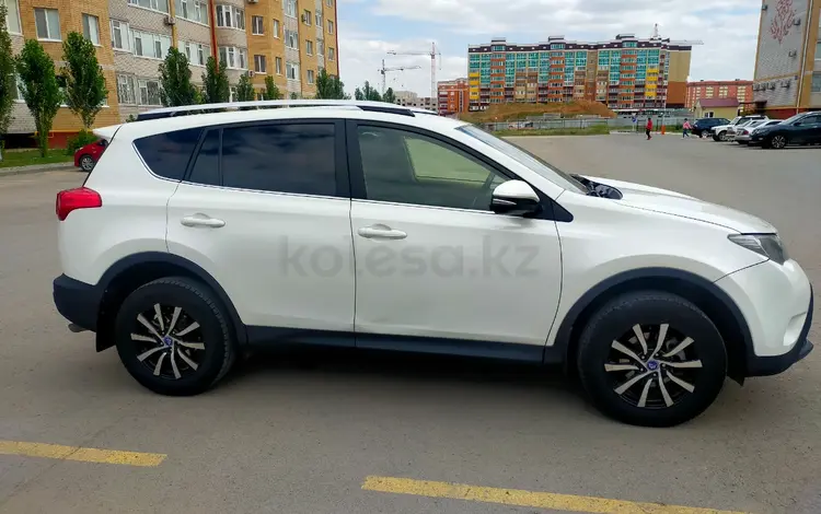 Toyota RAV4 2013 годаүшін10 500 000 тг. в Актобе