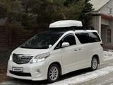 Toyota Alphard 2012 года за 12 500 000 тг. в Усть-Каменогорск