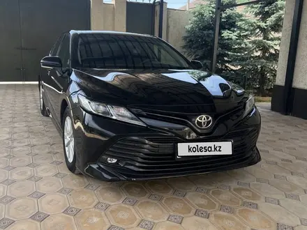 Toyota Camry 2018 года за 10 500 000 тг. в Тараз