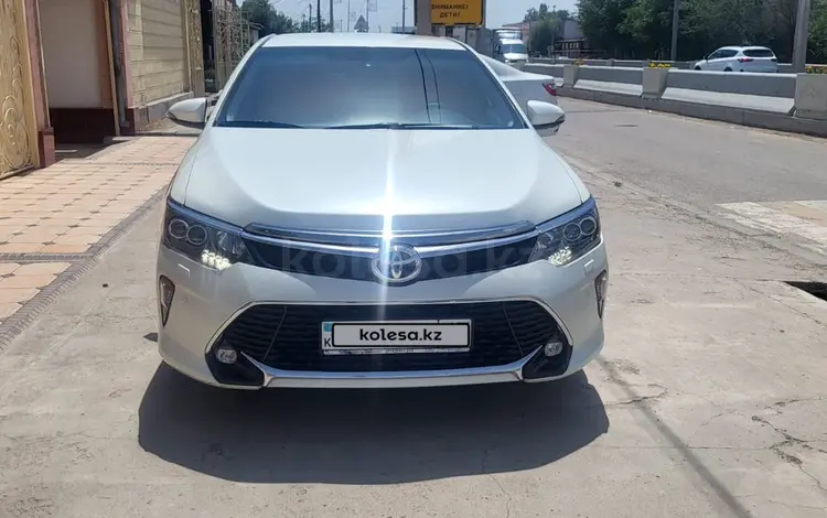 Toyota Camry 2017 года за 12 300 000 тг. в Шымкент