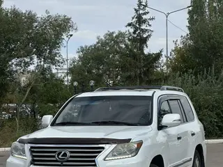 Lexus LX 570