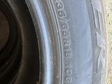 Bridgestone dueler H/P sport 235/65/R18 за 30 000 тг. в Атырау – фото 2