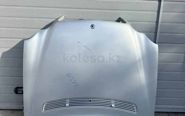 Капот Мерседес w203 оригинал за 50 000 тг. в Караганда