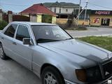 Mercedes-Benz E 260 1992 года за 1 000 000 тг. в Шымкент
