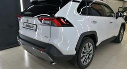 Toyota RAV4 2021 годаүшін22 000 000 тг. в Атырау – фото 3