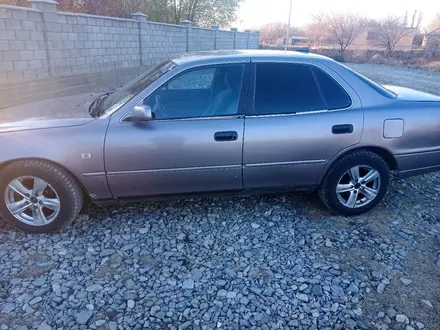 Toyota Camry 1992 года за 1 950 000 тг. в Туркестан – фото 2