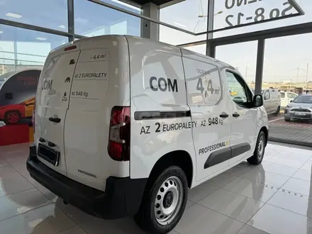 Toyota ProAce Verso 2025 года за 24 900 000 тг. в Алматы – фото 2