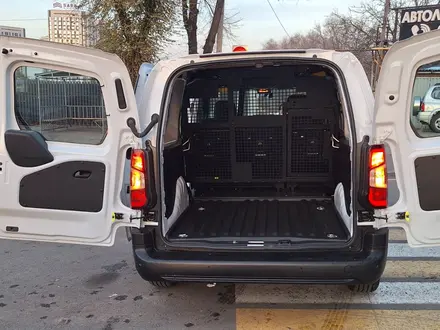 Toyota ProAce Verso 2025 года за 24 900 000 тг. в Алматы – фото 55