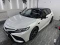 Toyota Camry 2022 года за 20 000 000 тг. в Атырау – фото 2