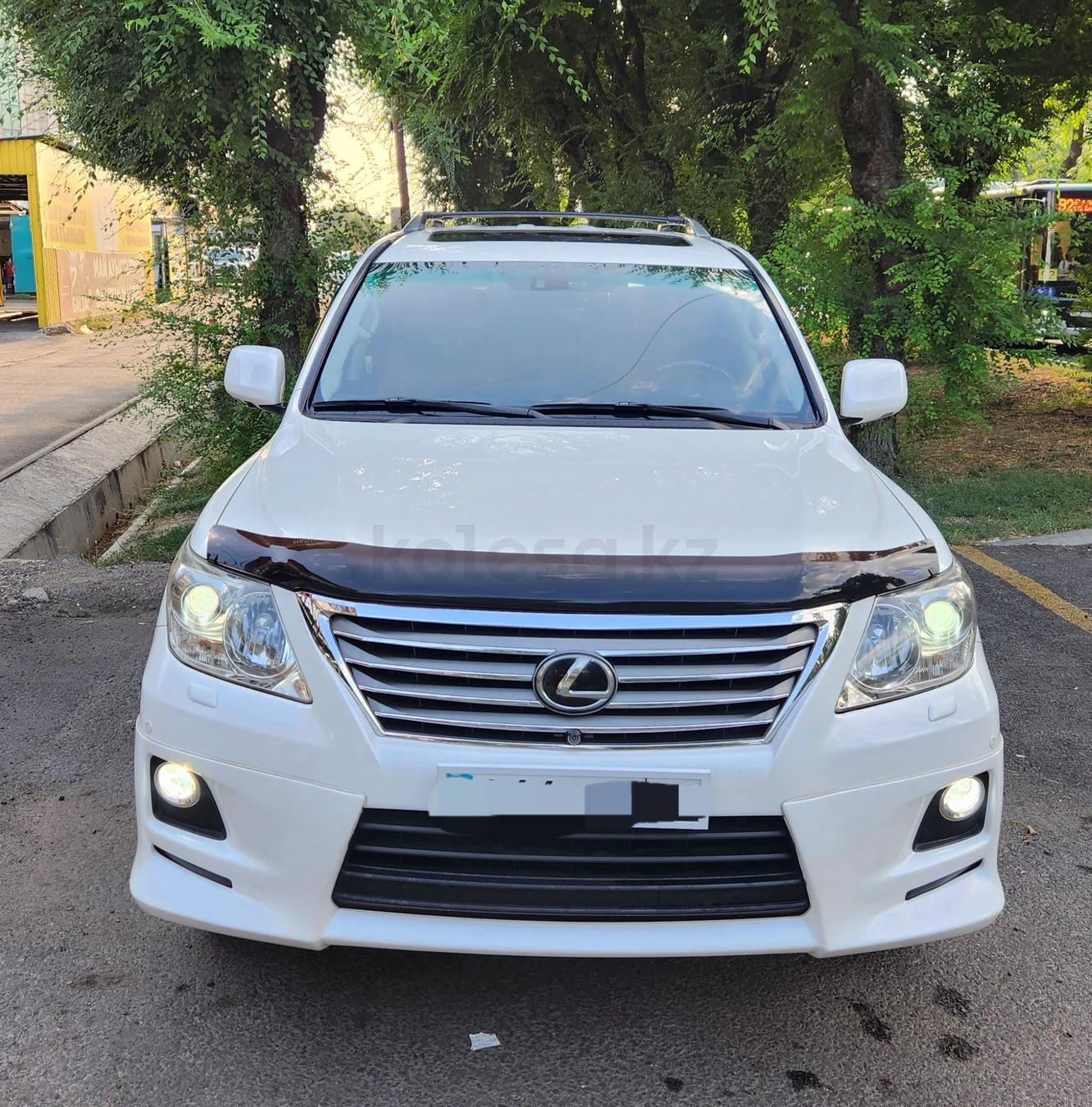 Lexus LX 570 2011 г.