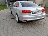 Volkswagen Jetta 2013 года за 6 000 000 тг. в Алматы – фото 4