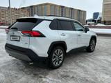 Toyota RAV4 2020 годаfor16 900 000 тг. в Актобе – фото 5