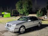 Mercedes-Benz E 280 1996 года за 3 300 000 тг. в Шымкент
