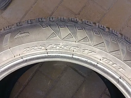 ОДНА шина 225/55 R17 — "Pirelli Winter Carving Edge" (Германия)үшін18 000 тг. в Астана – фото 6