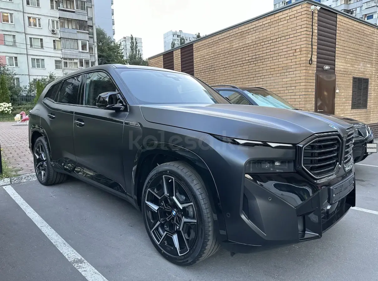 BMW XM, 2024