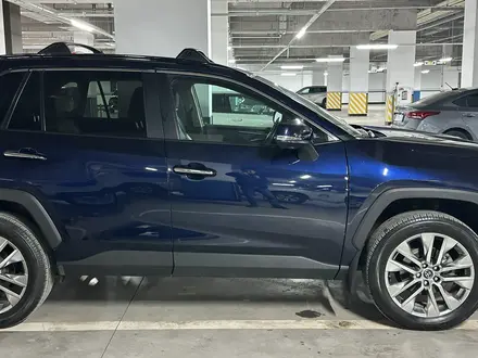 Toyota RAV4 2020 года за 15 000 000 тг. в Астана – фото 7