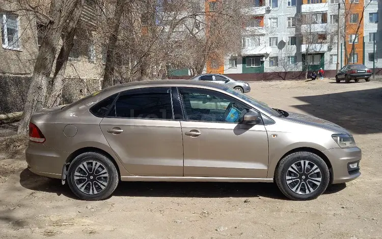 Volkswagen Polo 2016 года за 5 850 000 тг. в Жезказган