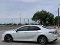Toyota Camry 2023 года за 15 500 000 тг. в Алматы – фото 13