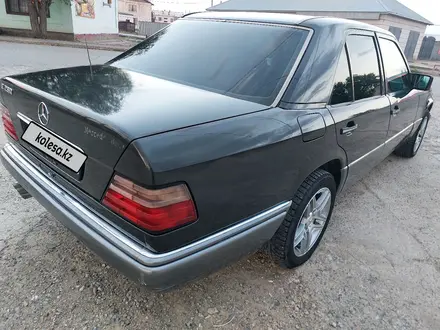 Mercedes-Benz E 280 1995 года за 2 250 000 тг. в Кызылорда – фото 17