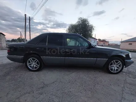 Mercedes-Benz E 280 1995 года за 2 250 000 тг. в Кызылорда – фото 3