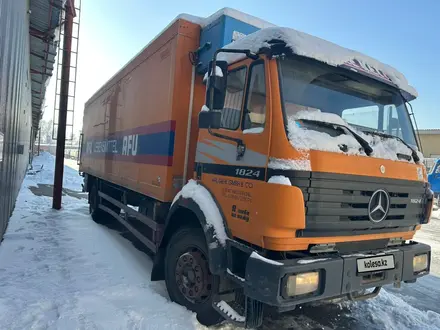 Mercedes-Benz  1824 1995 года за 9 500 000 тг. в Шымкент – фото 2