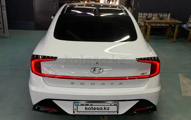 Hyundai Sonata 2021 годаfor12 500 000 тг. в Алматы