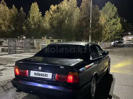 BMW 525 1991 года за 1 200 000 тг. в Тараз – фото 2