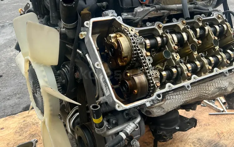 Двигатель Toyota Sequoia 5.7 3UR/2UZ/1UR/2TR/1GR за 95 000 тг. в Алматы
