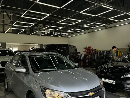 Chevrolet Onix 2023 года за 6 900 000 тг. в Шымкент – фото 3
