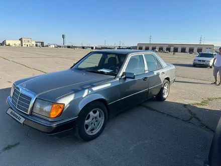 Mercedes-Benz E 230 1991 года за 1 700 000 тг. в Тараз – фото 12