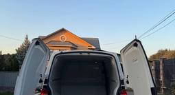 Volkswagen Transporter 2018 года за 14 700 000 тг. в Алматы – фото 2