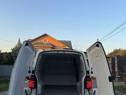 Volkswagen Transporter 2018 года за 14 700 000 тг. в Алматы – фото 2