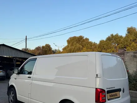 Volkswagen Transporter 2018 года за 14 700 000 тг. в Алматы – фото 3