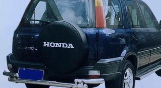 Защита заднего бампера Honda CR-V за 30 001 тг. в Алматы