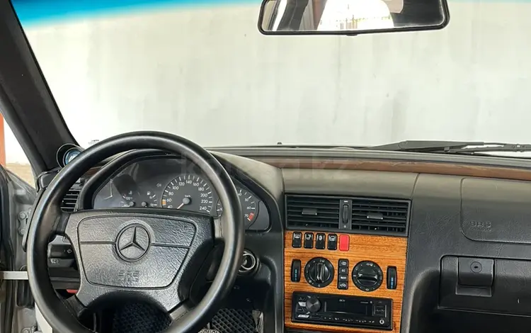 Mercedes-Benz C 280 1994 годаүшін2 500 000 тг. в Актау