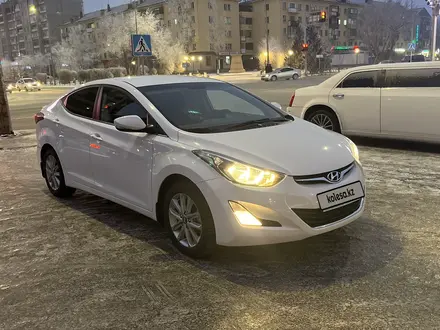 Hyundai Elantra 2015 года за 7 300 000 тг. в Семей