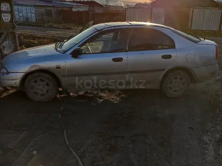 Mitsubishi Carisma 1997 года за 900 000 тг. в Кокшетау – фото 2