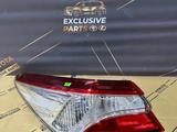 Фонарь задний левый Camry V70 за 70 000 тг. в Алматы