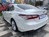 Toyota Camry 2020 годаfor14 000 000 тг. в Алматы – фото 4