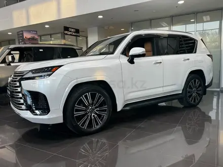 Lexus LX 600 Luxury+ 2025 года за 90 890 000 тг. в Алматы – фото 3