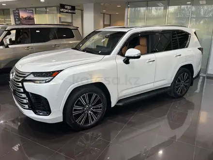 Lexus LX 600 Luxury+ 2025 года за 90 890 000 тг. в Алматы – фото 10