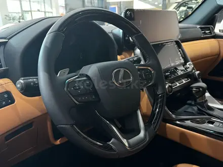 Lexus LX 600 Luxury+ 2025 года за 90 890 000 тг. в Алматы – фото 7