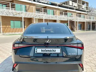 Lexus IS 300