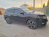 Nissan Rogue 2017 года за 6 000 000 тг. в Атырау – фото 3
