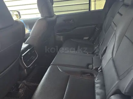 Toyota Land Cruiser 2023 года за 44 000 000 тг. в Алматы – фото 6