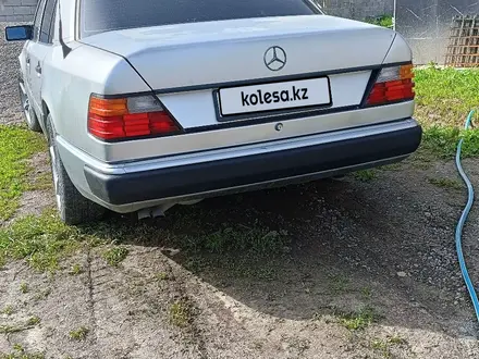 Mercedes-Benz E 300 1992 года за 1 400 000 тг. в Талгар – фото 11