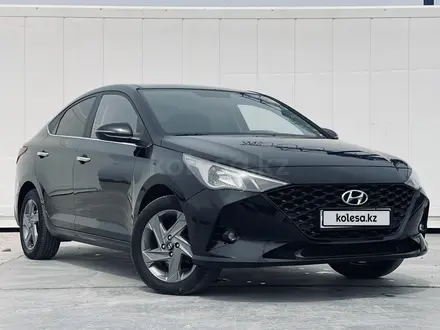 Hyundai Accent 2021 года за 7 850 000 тг. в Караганда – фото 2